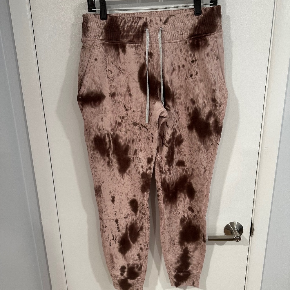 LuluLemon Joggers